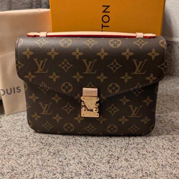 Louis Vuitton Handbags - Louis Vuitton Brown Pochette Metis